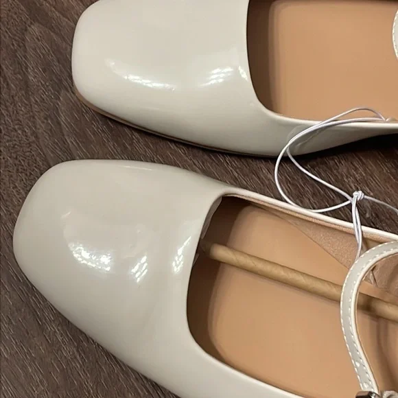 Wild Fable Elsa Mary Jane Ballet Flats with Memory Foam Insole New Cream size 9 - Picture 6 of 7